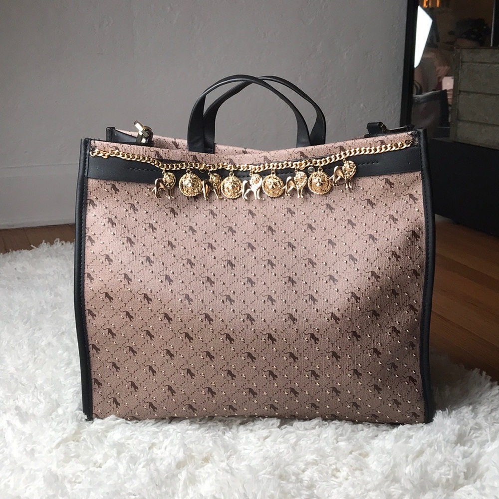 NWOT Topshop Lion Safari Tote w/ Charm Chain - Picture 1 of 8